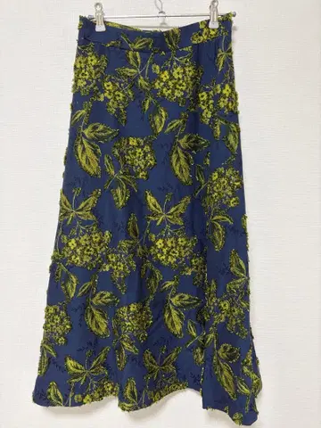 드로와트 로트레아몽 플라워 자카드 스커트