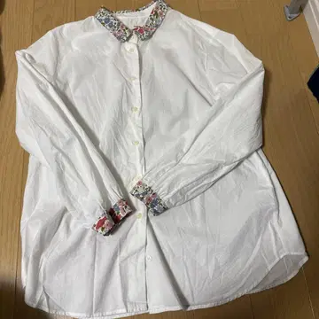 parks 꽃무늬 옷깃 화이트 셔츠 리버티