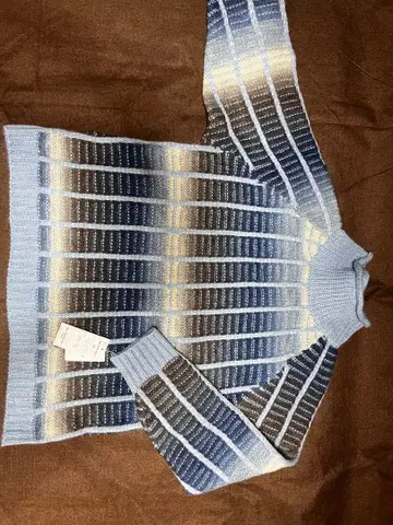 블루 계열 그라데이션의 멋진 여성용 스웨터, 새상품, M-L 사이즈