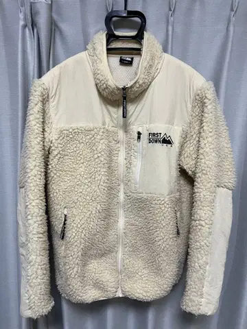[ 구제 의류 ] FIRST DOWN 플리스 보아 자켓 화이트