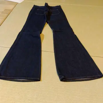 다크 블루 플레어 팬츠 버튼 플라이