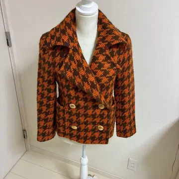 뮤제 드 우지 자켓