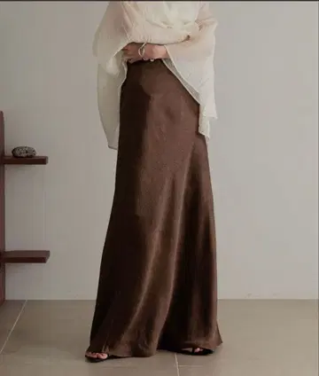 lowrysfarm 스트레치 새틴 스커트 브라운 S 사이즈