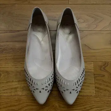 unReef 로우힐 펌프스 23.5cm