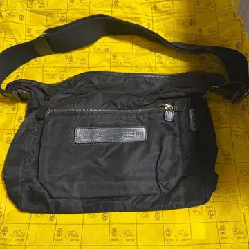 페리제 숄더백 블랙