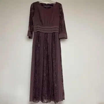 퍼플 색상의 레이스 파티 드레스