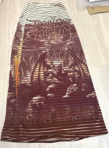 골지에 사탄 패턴 타이트 롱 스커트