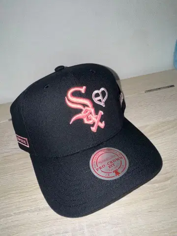 BLACKPINK x MLB 콜라보 캡