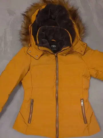 ZARA 다운 자켓 M 사이즈