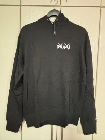 sacai x KAWS 사카이 x 카우스 콜라보 상품