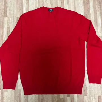 UNIQLO 캐시미어 스웨터 M 사이즈