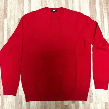 UNIQLO 캐시미어 스웨터 빨간색 M 사이즈