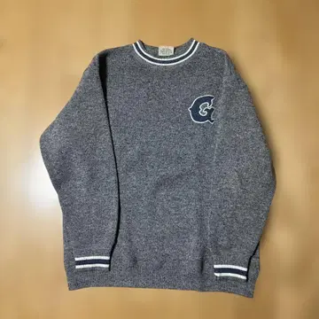 그레이 로고 자수 니트 트레이닝복