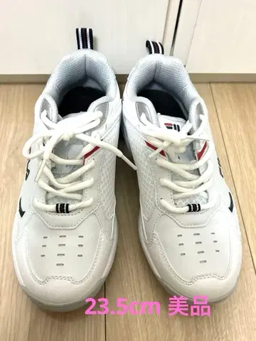 FILA 화이트 스니커즈 23.5cm 새상품급