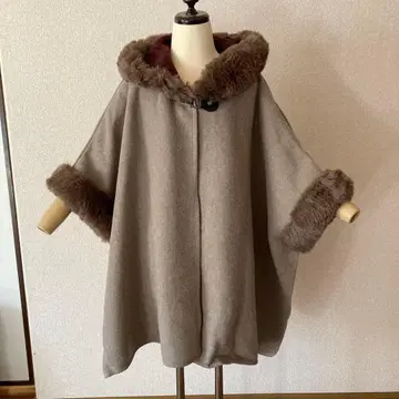 새상품 판초 코트 일본 의류 기모노 의류 케이프 퍼 달린 후드 카멜