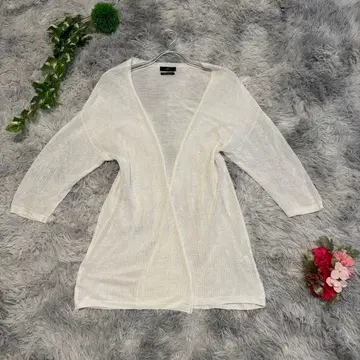 INED 사이즈 9(M) 화이트 가디건