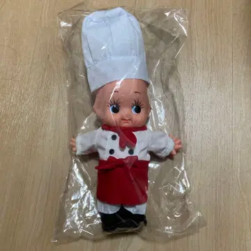 큐피 셰프 인형 화이트와 빨간색 의상 약 20cm