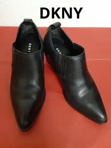 DKNY 부티 블랙 23.5