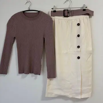 JUSGLITTY 니트 셋업 어스 컬러 x 화이트 벨트 포함