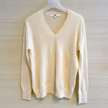 유니클로 캐시미어 스웨터 화이트 V넥 XL 사이즈 캐시미어 100%