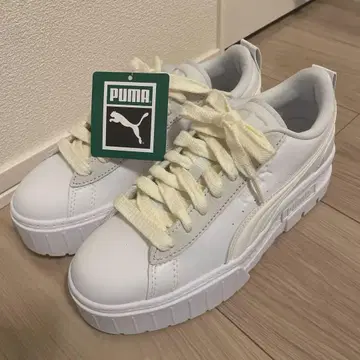 [ 기간 한정 판매 ] PUMA 통굽 화이트 스니커즈
