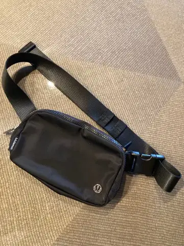 lululemon 룰루레몬 벨트백 웨스트 파우치 블랙 러닝