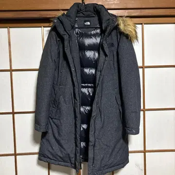 THE NORTH FACE 그레이 다운 자켓 하이벤트