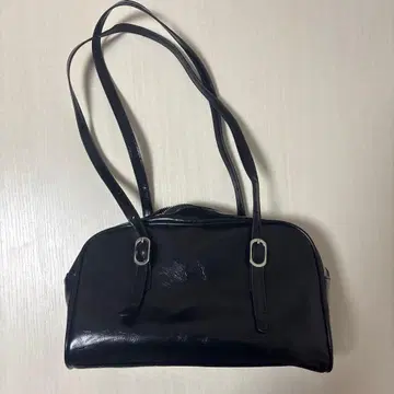 블랙 가죽 숄더백