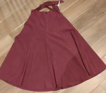 버건디 플레어 스커트 사이즈 F 볼드