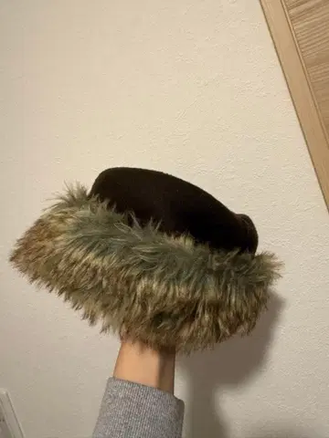 ICHIYON PLUS 펠트 인조 모피 토크 모자