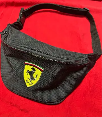 페라리 1995년산 힙색 레어템 웨스트 파우치