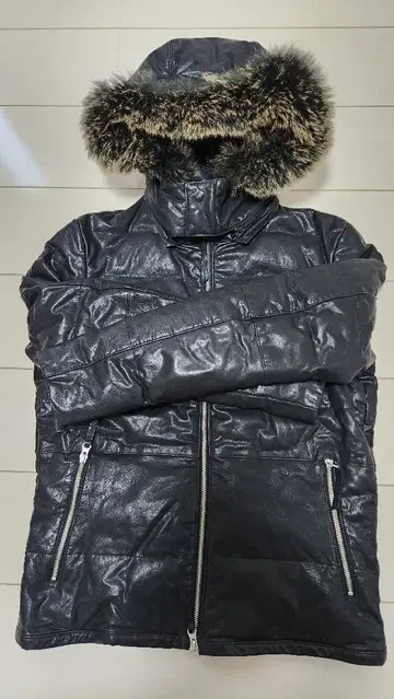 저널 스탠다드 양가죽 블랙 다운 자켓