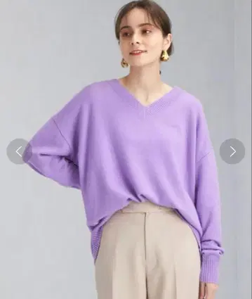 그린 레이블 릴랙싱 V넥 풀오버 니트