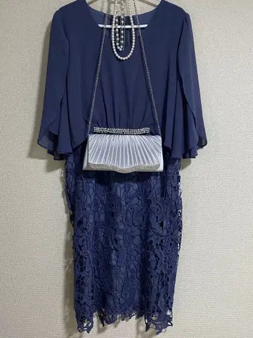 네이비 플레어 슬리브 드레스 백 세트