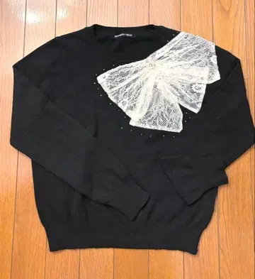 스트로베리 필드 리본 니트 펄 테두리 블랙