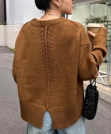 차오패닉 티피 백 슬릿 멜란지 컬러 니트 카멜