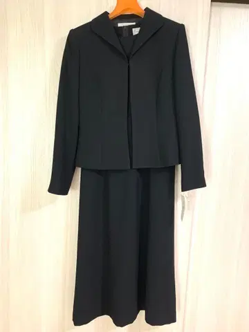 도쿄 수빈 블랙 수트 세트 사이즈 9