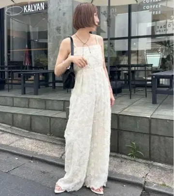 ( 연말까지만! 새상품급 ) 꽃무늬 자수 올인원 여성용