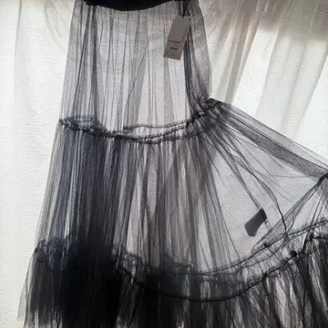 라벨에튀드 샤샤 스커트 사이즈 1