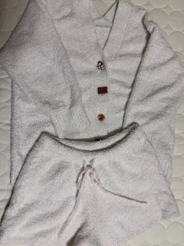 스나이델 홈 상하의 세트 발렌타인