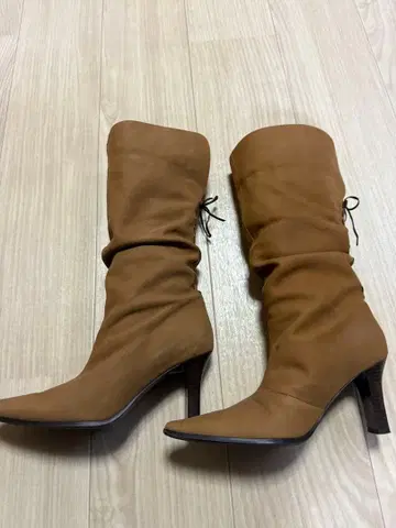 브라운 스웨이드 부츠 23.0cm