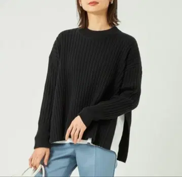 그린 레이블 리랙싱 와이드 리브 슬릿 풀오버 니트