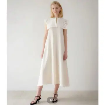 Acka. lace no sleeve one-piece