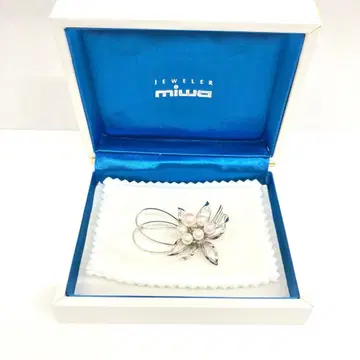 MIWA 꽃 모티브 브로치 실버 펄