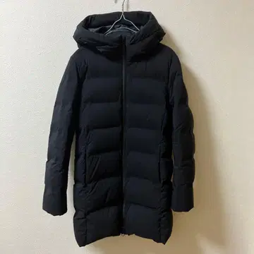 UNIQLO 경량 심리스 다운 자켓 S 사이즈