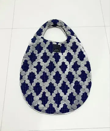 미나 페르호넨 에그 백