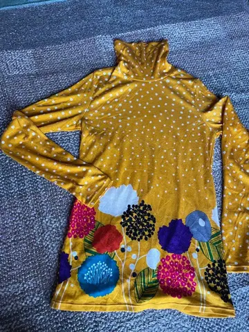 와코루 스고이 따뜻한 하이넥 티셔츠 이너