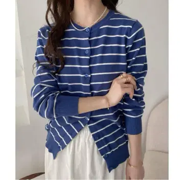 파랑과 화이트 스트라이프 가디건