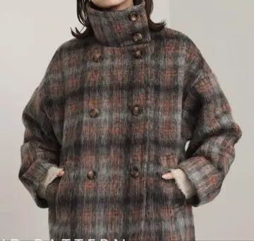 Bulue. 체크 샤기 스탠드 카라 코트