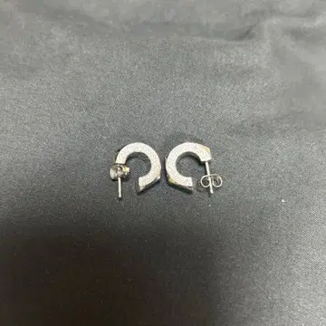 Calvin Klein 로고 스테인리스 후프 귀걸이 CK 육각형